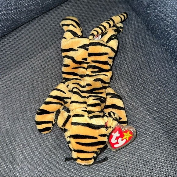 Ty Beanie Baby Tiger Plush - Picture 2 of 10